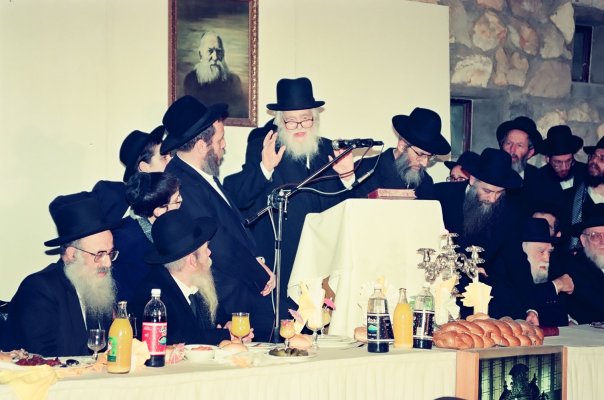 בכינוס בישיבה הקדושה .jpg