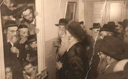 האדמור מבאיאן בהדלנח.png