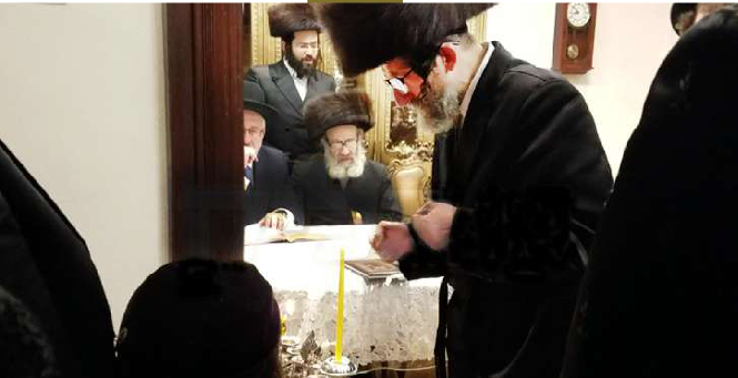 האדמור מסקולן בהנח.png