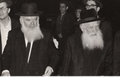 ר' חיים שמואלביץ עם הרב כהנמן.jpg
