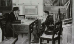 הרב מטשיבין בלימוד עםמ חתנו רש גולדשטוף.png