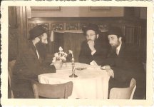 ר''מ סולובייצ'יק ר''י שיינר ר''ב ראקוב.jpeg