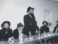 ריא משמאל.png