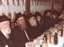 בחתונה.jpg
