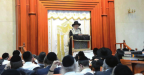 ריא בשיחה בנאות יוסף.png