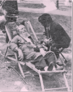 רבי אברהם גרודזינסקי בנופש.png