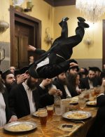 הספרן סעודת שיכורים (7).jpg