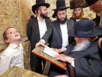 -מרן-שר-התורה-בכותל-.jpg