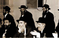 מימין הגריד משמאל רמד.png