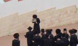 אמשינוב קידוש לבנה.JPG