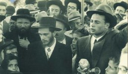 רנ שולמן בחופתו.jpg