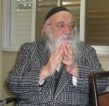 בעל החדושים ובאורים מרן הגרחש גריינימן (4).jpg