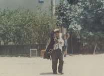 ומי הילד.jpg