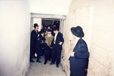 באוהל הפני מנחם2.JPG