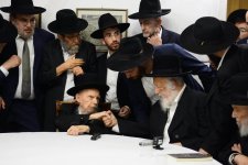 עם מרן הגרי''ג בישיבת מועצג''ת תשפ''ג.jpg