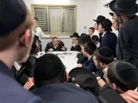 מרן רבי דב לנדו שיעור תורה בתפארתה2.webp