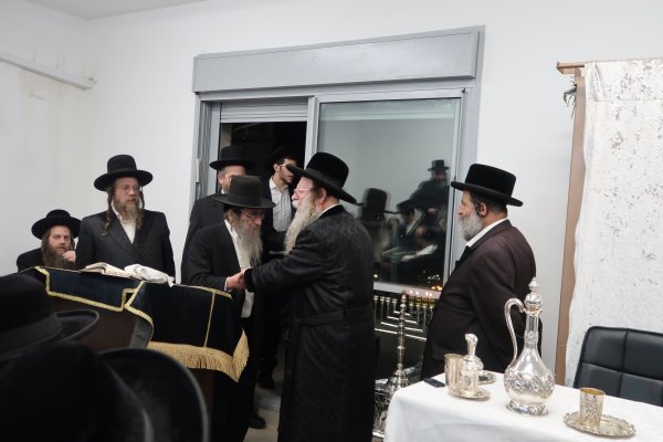 רבי נתן קופשיץ ריקוד.JPG