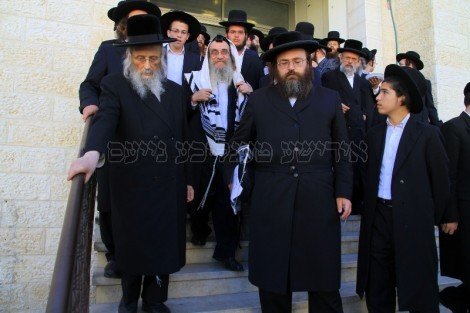 ברית-לנכד-הגרנ-קופשיץ-מבית-שמש-16-470x313.jpg