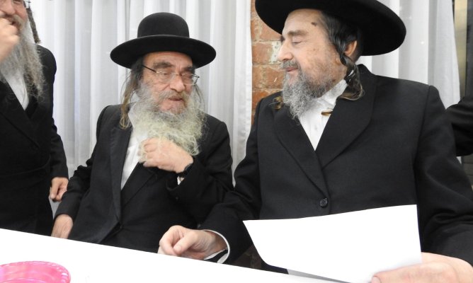 רבי נתן קופשיץ הרב שכטר.jpg