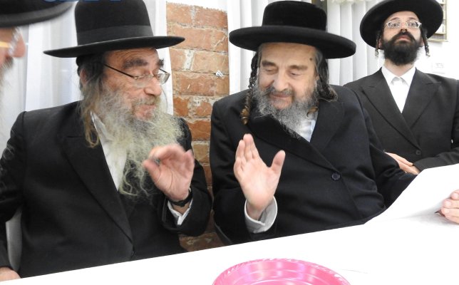 רבי נתן קופשיץ הרב שכטר 2.jpg