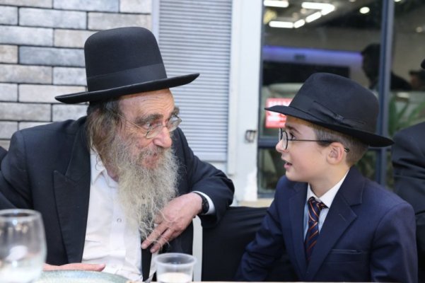 רבי נתן קופשיץ בר מצוה.jpg