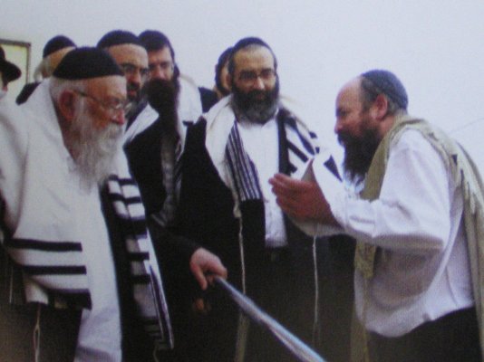 עם הרב יעקב עדס.jpg