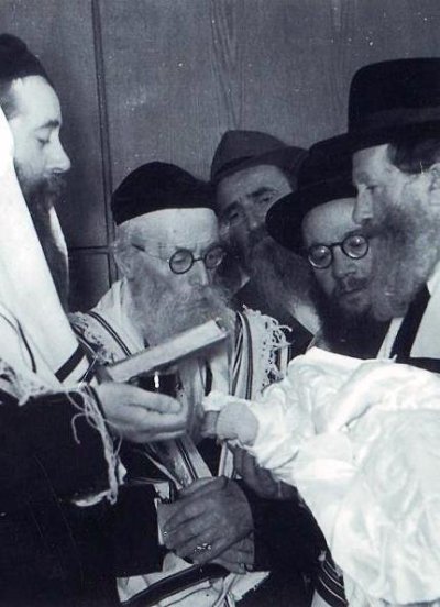 Chazon_ish_in_tel_aviv.jpg