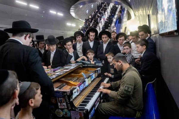עצרת המיליון ניגון.jpg