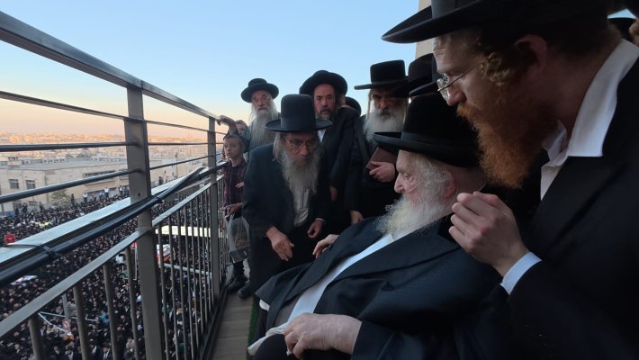 רבי נתן קופשיץ רבי משה שטרנבוך.jpg