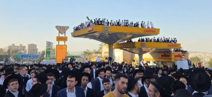 מתדלקים.jpg