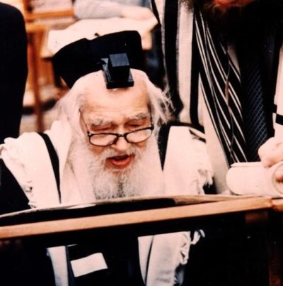 הרב שך33.jpg